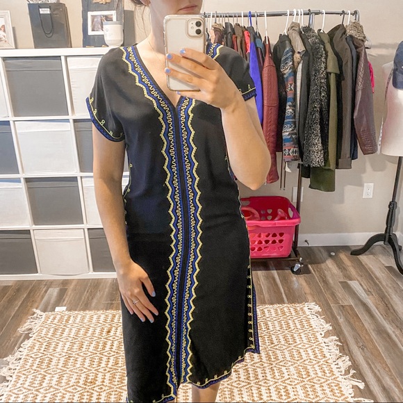 Neiman Marcus V Neck Embroidered Midi Dress - Picture 2 of 8